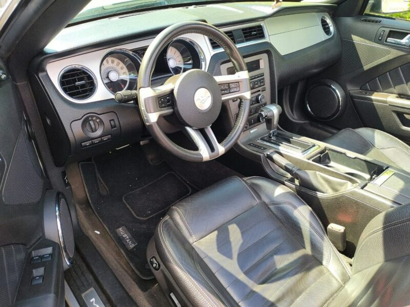 Ford Mustang Mały przebieg# Zadbany V (2005-2014)