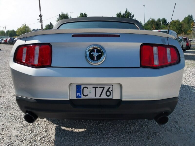 Ford Mustang Mały przebieg# Zadbany V (2005-2014)