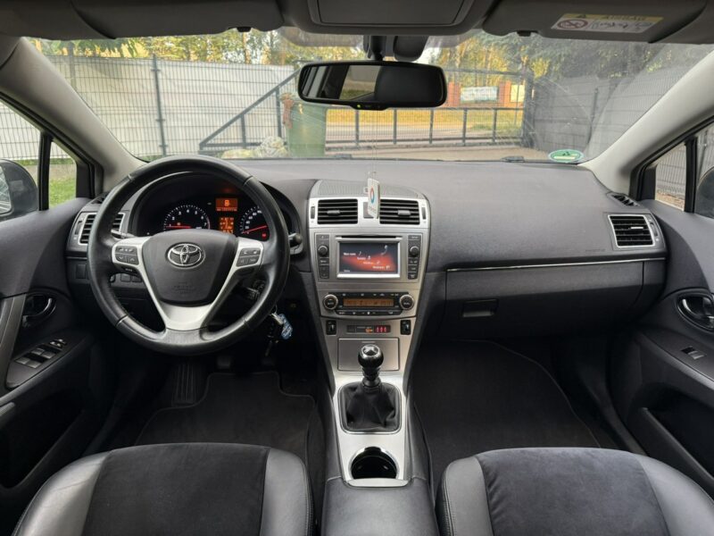Toyota Avensis 1.8 Benzyna*Serwisowany*Gwarancja*Bogate Wyposażenie*Zadbane* III (2009-)