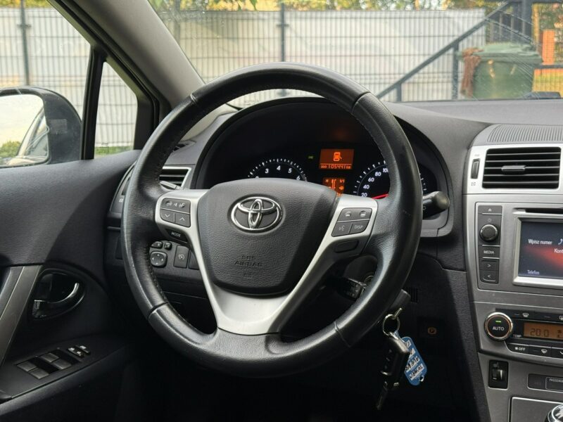 Toyota Avensis 1.8 Benzyna*Serwisowany*Gwarancja*Bogate Wyposażenie*Zadbane* III (2009-)