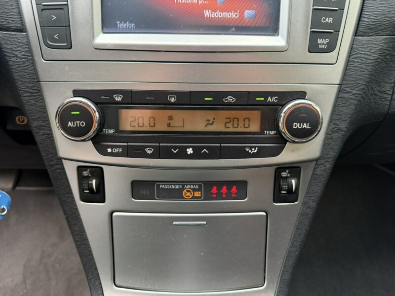 Toyota Avensis 1.8 Benzyna*Serwisowany*Gwarancja*Bogate Wyposażenie*Zadbane* III (2009-)