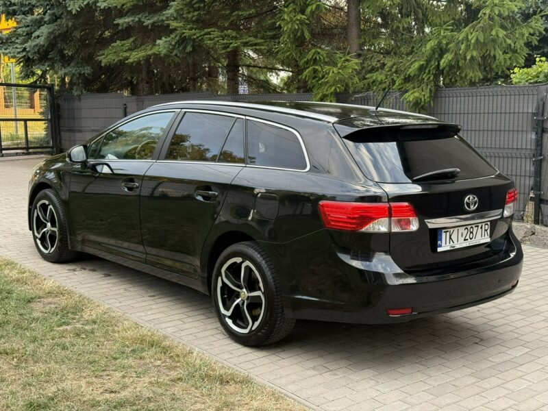 Toyota Avensis 1.8 Benzyna*Serwisowany*Gwarancja*Bogate Wyposażenie*Zadbane* III (2009-)