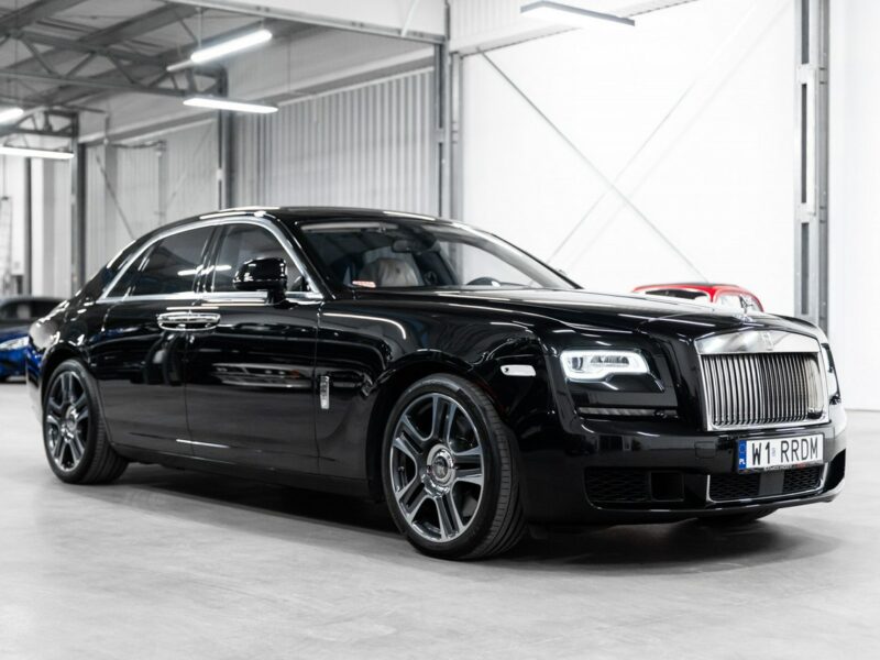 Rolls-Royce Ghost 6.6 V12 570KM. Gwiezdny sufit Starlight. Salon PL. 1 właściciel. FV23%
