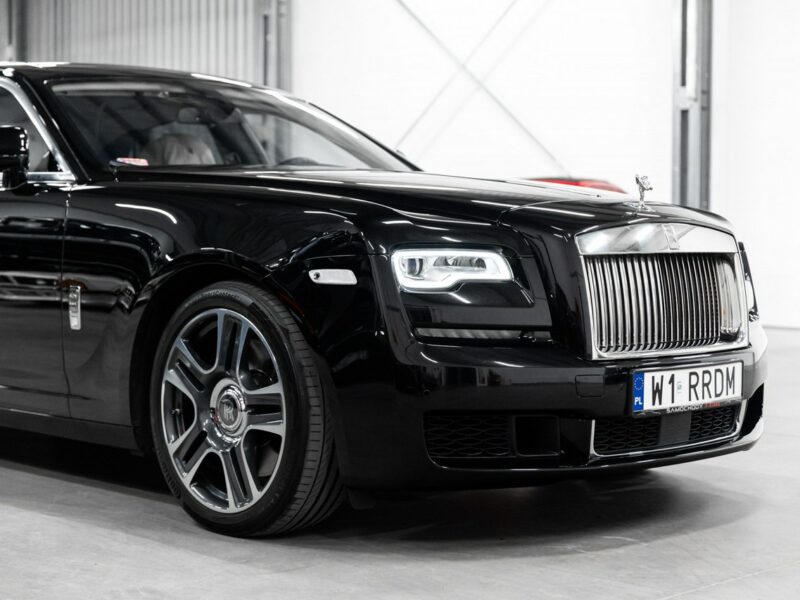 Rolls-Royce Ghost 6.6 V12 570KM. Gwiezdny sufit Starlight. Salon PL. 1 właściciel. FV23%