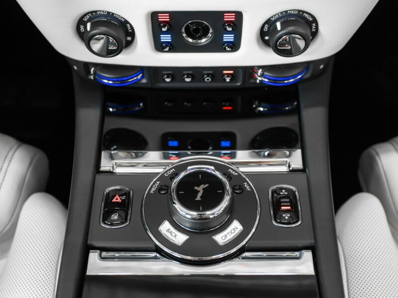 Rolls-Royce Ghost 6.6 V12 570KM. Gwiezdny sufit Starlight. Salon PL. 1 właściciel. FV23%