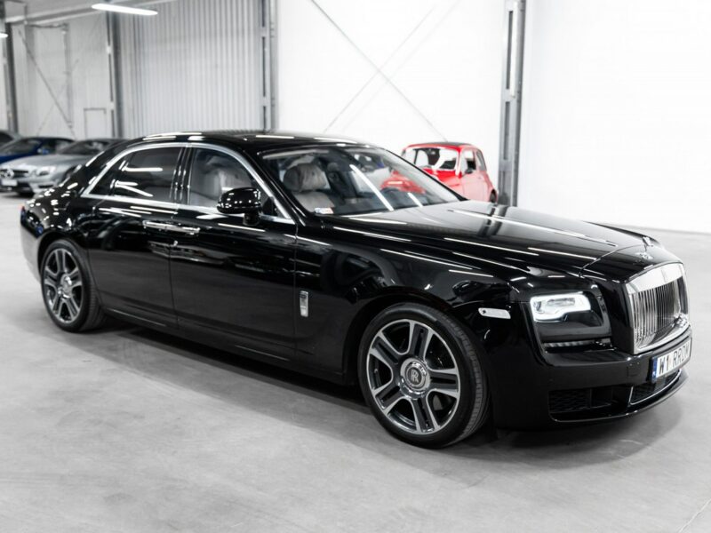 Rolls-Royce Ghost 6.6 V12 570KM. Gwiezdny sufit Starlight. Salon PL. 1 właściciel. FV23%