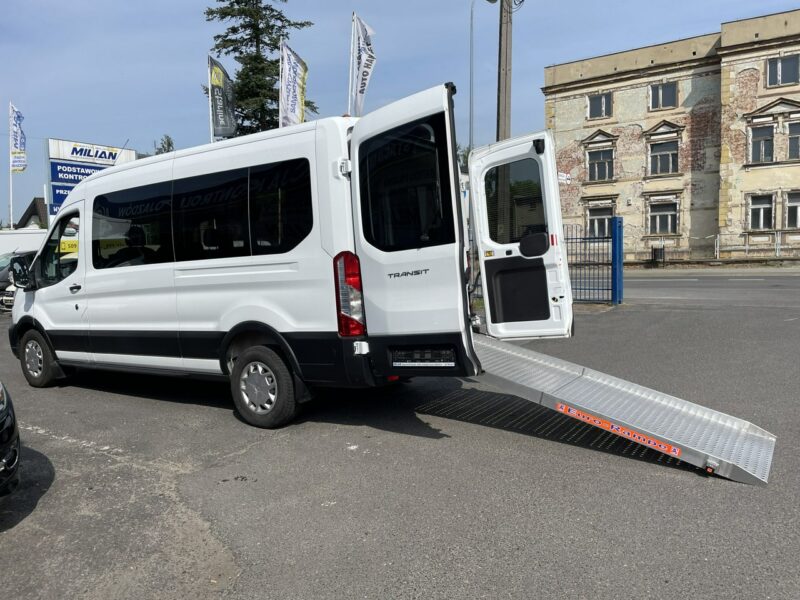 Ford Transit Ford Transit dla niepełnosprawnych Rampa Inwalida PFRON 2020 VII (2013-)