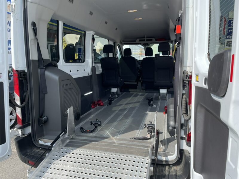 Ford Transit Ford Transit dla niepełnosprawnych Rampa Inwalida PFRON 2020 VII (2013-)