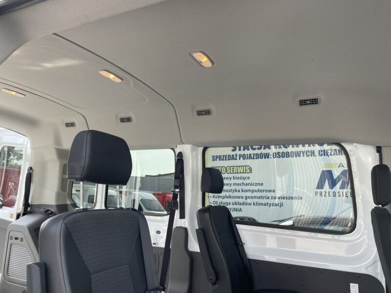 Ford Transit Ford Transit dla niepełnosprawnych Rampa Inwalida PFRON 2020 VII (2013-)
