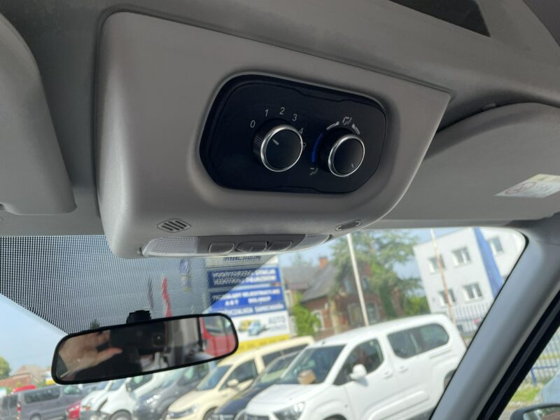 Ford Transit Ford Transit dla niepełnosprawnych Rampa Inwalida PFRON 2020 VII (2013-)