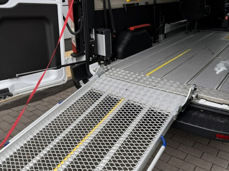 Ford Transit 350 Kombi 2.0TDCI 130PS platforma na wózek VII (2013-)
