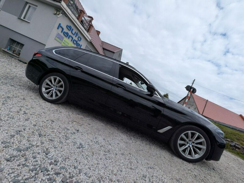 BMW 520 Roczna Gwarancja! Virtual kokpit, Kamera cofania G30/G31 (2017-2023)