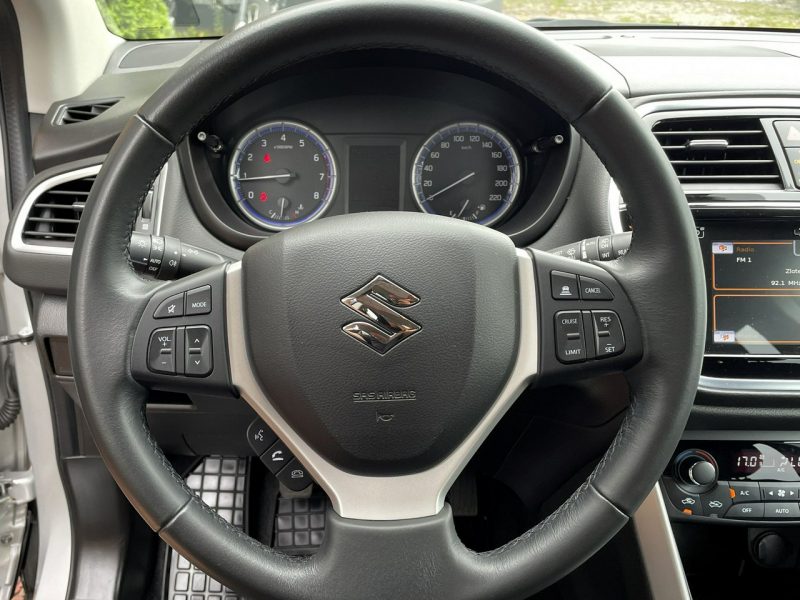 Suzuki SX4 S-Cross LED, Aktywny Tempomat, Radar, Klimatyzacja, Bluetooth, Kamera cofania