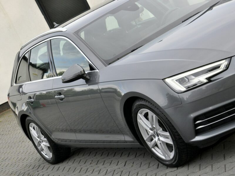 Audi A4 3,0TDi 218KM Stronic/MatrixLed/Parktronic/El.Klapa/Serwis/Model2017 B9 (2015-)