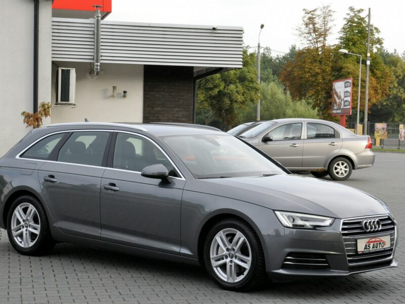 Audi A4 3,0TDi 218KM Stronic/MatrixLed/Parktronic/El.Klapa/Serwis/Model2017 B9 (2015-)