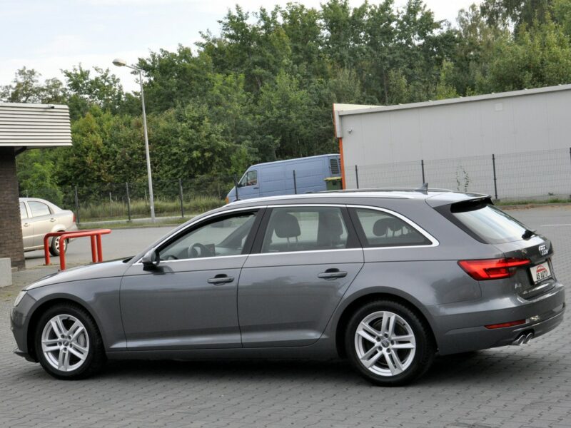 Audi A4 3,0TDi 218KM Stronic/MatrixLed/Parktronic/El.Klapa/Serwis/Model2017 B9 (2015-)