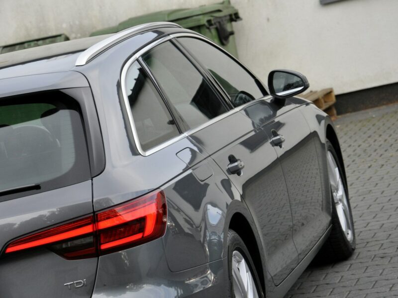 Audi A4 3,0TDi 218KM Stronic/MatrixLed/Parktronic/El.Klapa/Serwis/Model2017 B9 (2015-)