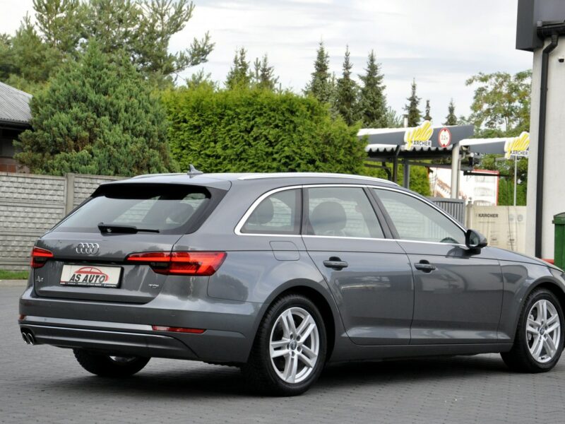 Audi A4 3,0TDi 218KM Stronic/MatrixLed/Parktronic/El.Klapa/Serwis/Model2017 B9 (2015-)