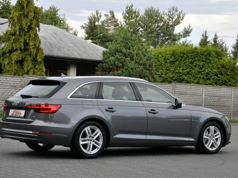 Audi A4 3,0TDi 218KM Stronic/MatrixLed/Parktronic/El.Klapa/Serwis/Model2017 B9 (2015-)