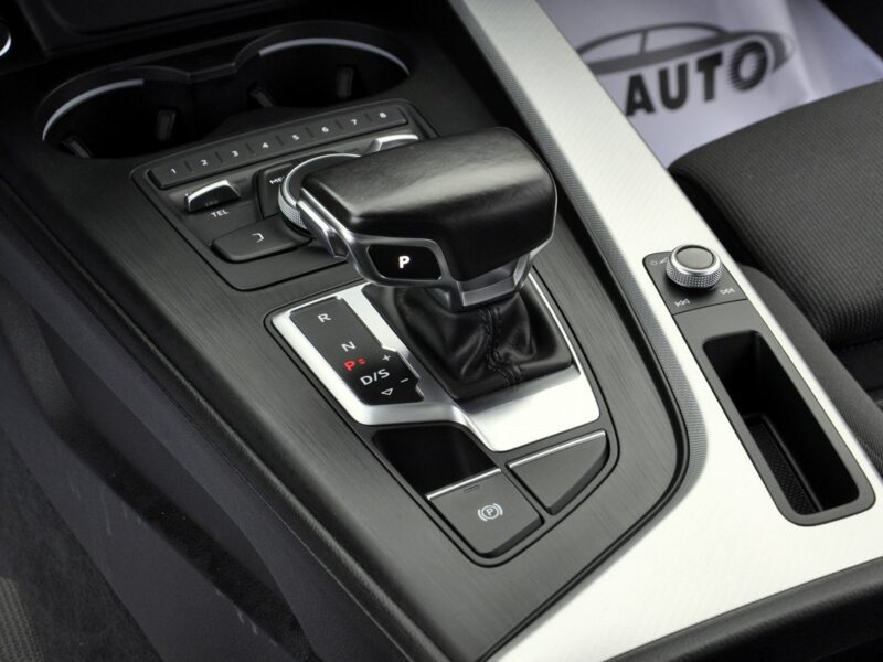 Audi A4 3,0TDi 218KM Stronic/MatrixLed/Parktronic/El.Klapa/Serwis/Model2017 B9 (2015-)