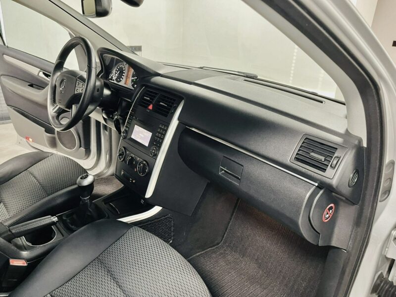 Mercedes B 180 1.7 116KM*100.000km*Automat*AVANTGARDE*LiftNAVI*Grzane fotele*ZNiemiec W245 (2005-2011)