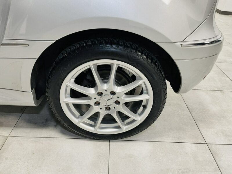 Mercedes B 180 1.7 116KM*100.000km*Automat*AVANTGARDE*LiftNAVI*Grzane fotele*ZNiemiec W245 (2005-2011)