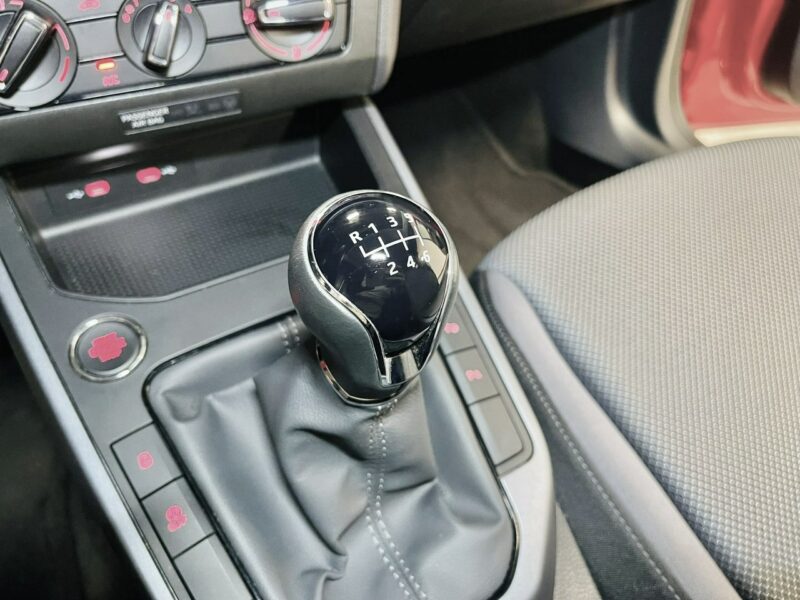 Seat Arona 1.0 TGI*27.000km*XCellence*Klimatronic*Navi GPS*KeyLessGo*FullLed*Temp