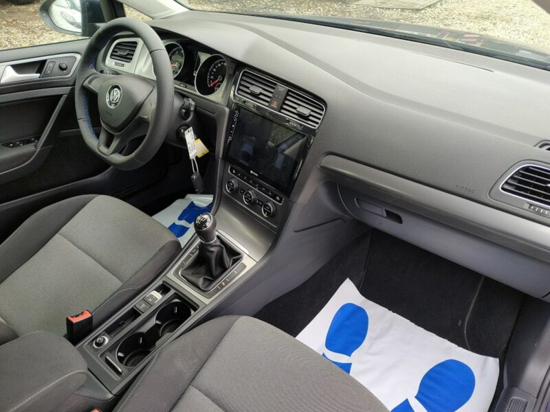 Volkswagen Golf Navi* Parktronik VII (2012-)