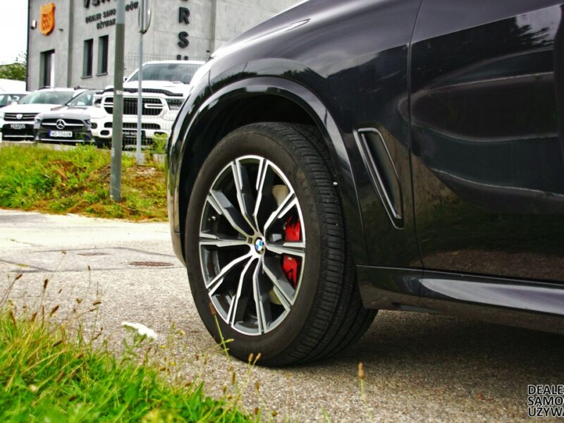 BMW X5 Ekskluzywne xDrive40i M Pakiet - Luksus, Moc i Technologia! G05 (2018-)