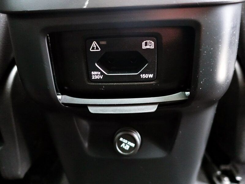 Volvo XC 90 7osób INSCRIPTION PNEUMATYKA Panorama 3Lata GWAR 1wł Kraj Bezwypa F23% II (2014-)