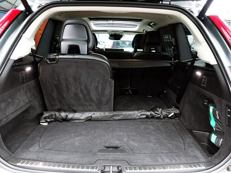 Volvo XC 90 7osób INSCRIPTION PNEUMATYKA Panorama 3Lata GWAR 1wł Kraj Bezwypa F23% II (2014-)