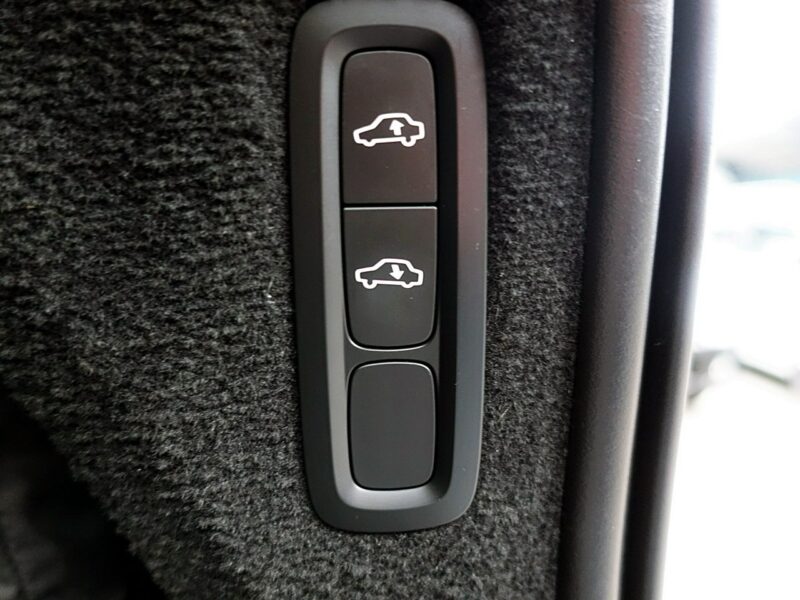 Volvo XC 90 7osób INSCRIPTION PNEUMATYKA Panorama 3Lata GWAR 1wł Kraj Bezwypa F23% II (2014-)