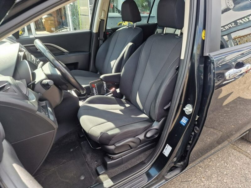Mazda 5 2.0 Benzyna 144 KM, Automat, Klimatyzacja, Alufelgi, Bluetooth, 7 Osób II (2010-)