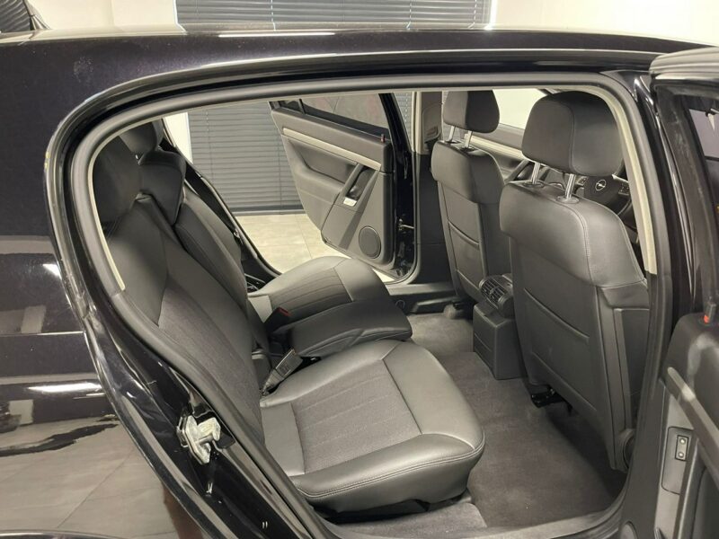 Opel Signum 1.9 CDTI 120KM* Face Lift*Innovation COSMO*Pół-Skóry*Navi* Z Niemiec
