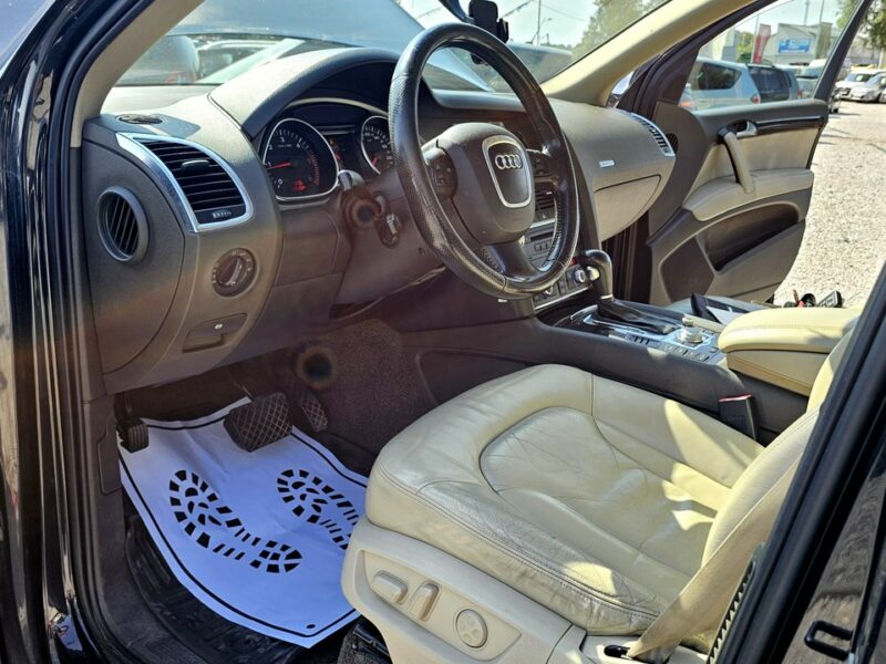 Audi Q7 -SPRZEDANY-Niski PRZEBIEG*Super stan * 3.0 TDI, 4x4, PANORAMA, Zamiana I (2005-2015)