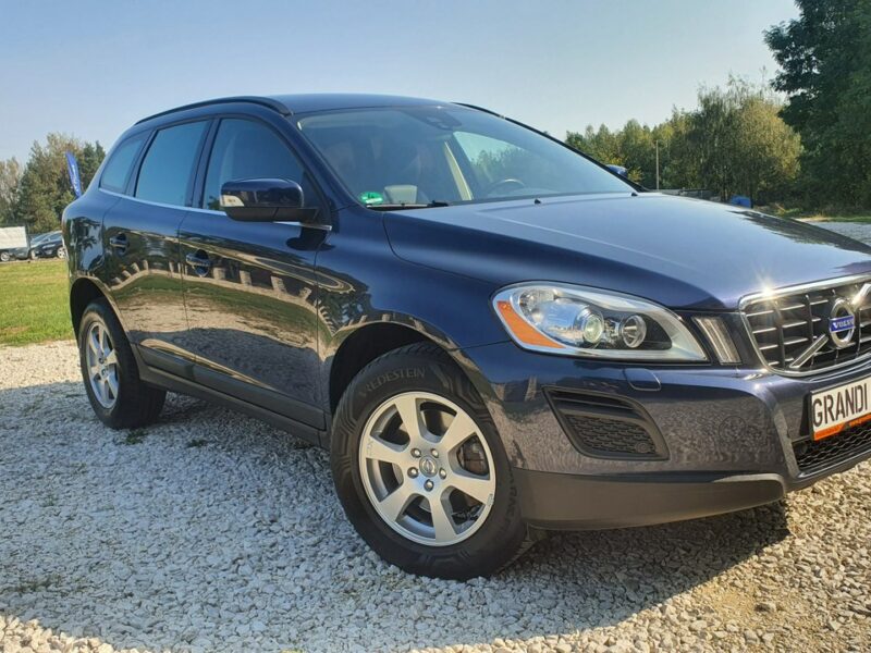 Volvo XC 60 2.0 R5 D4 163KM # Momentum # Navi # Skóra # Serwis do Końca # Jak NOWY I (2008-2017)