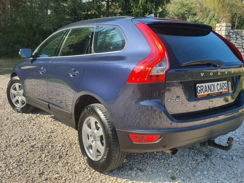 Volvo XC 60 2.0 R5 D4 163KM # Momentum # Navi # Skóra # Serwis do Końca # Jak NOWY I (2008-2017)