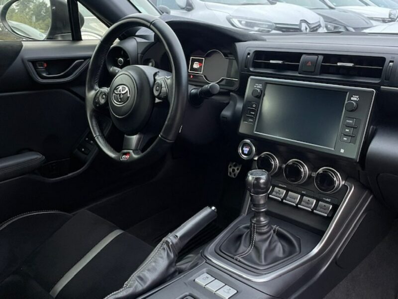 Toyota GR86 AWE Touring Wydech Manual Kamera Grzane fotele Keyless