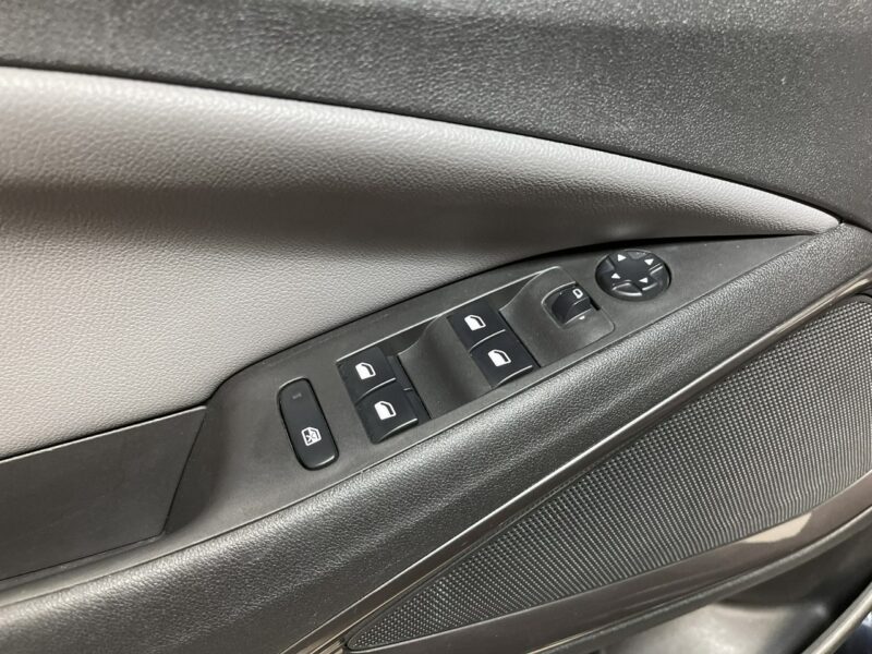 Opel Crossland X 1.2 TURBO 130KM*97.000km*ULTIMATE*FullLed*HEAD Up*Navi*Keyless*Niemiec