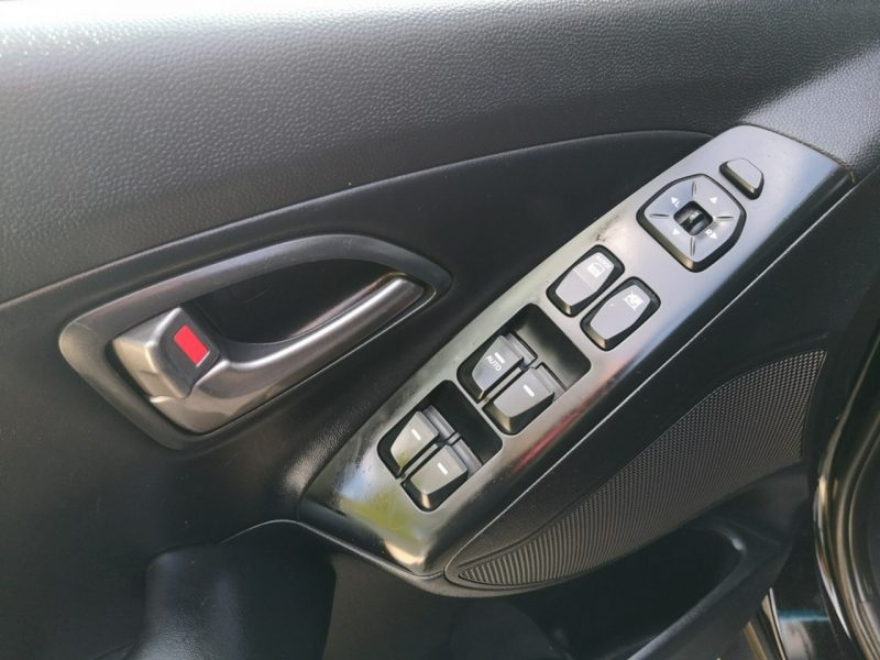 Hyundai ix35 1.7 CRDI 116KM Klimatronik Tempomat LEDY Isofix Gwarancja