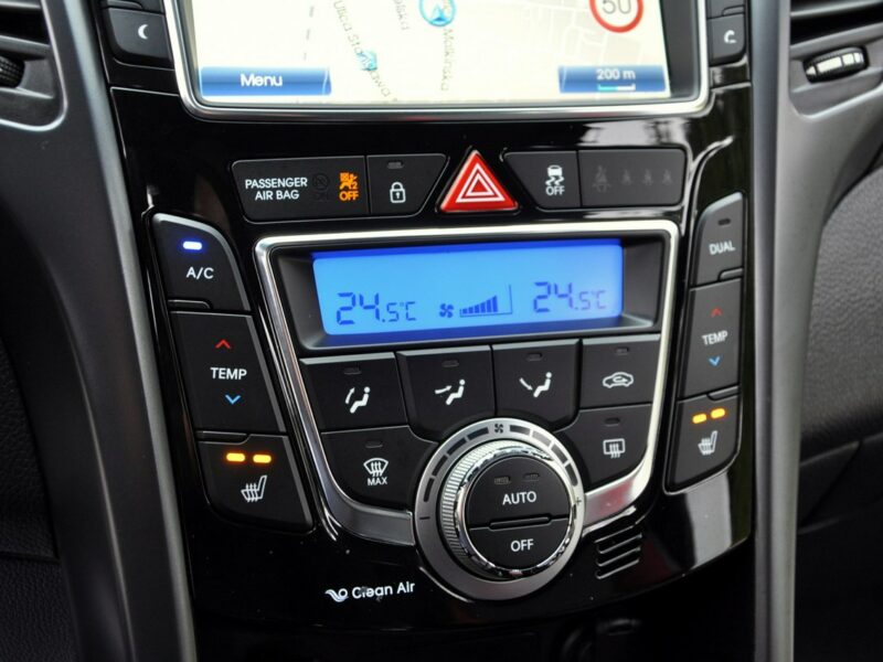 Hyundai i30 1.6Turbo(186KM)*Xenon*Led*Navi*Kamera*Skóry*Grzana Kierow.*Alu18"ASO II (2012 - 2016)