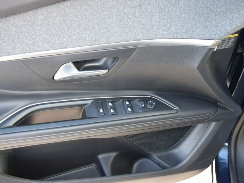 Peugeot 5008 1.2i 7-osób 100% bezwypadkowy Panorama Navi Kamera Euro-6b 157tys.km II (2017-)