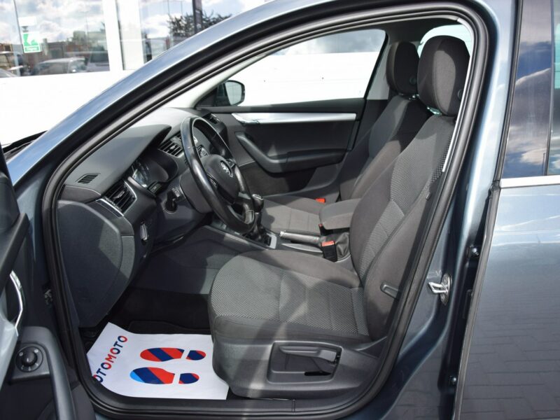 Škoda Octavia 1.4 TSI Serwis Panoramadach Navi Bluetooth Euro-5b Rozrząd na pasku III (2013-)
