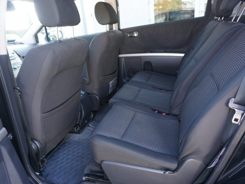 Toyota Corolla Verso Salon Polska III (2004-2009)