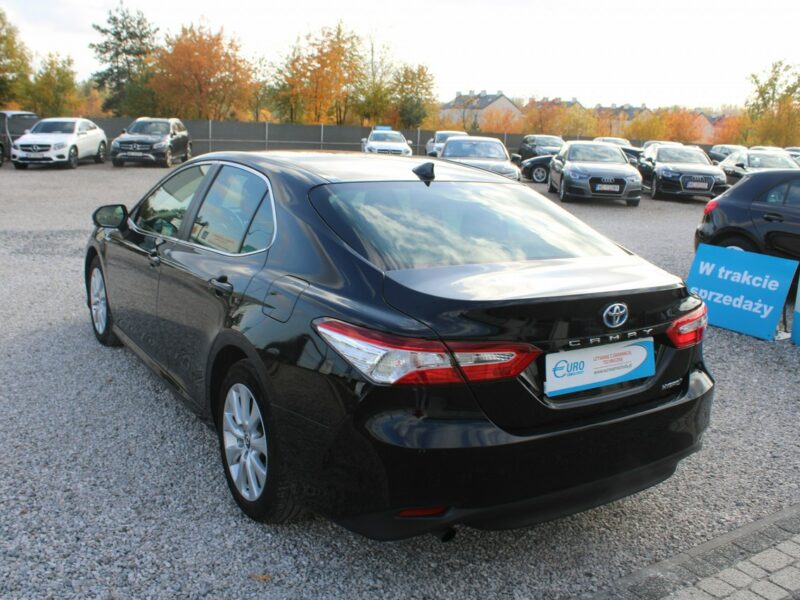 Toyota Camry 2.5 Hybrid e-CTV Comfort F-vat Kamera Gwarancja IX (2018-)