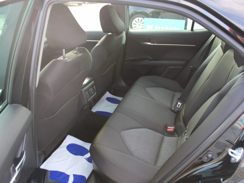 Toyota Camry 2.5 Hybrid e-CTV Comfort F-vat Kamera Gwarancja IX (2018-)