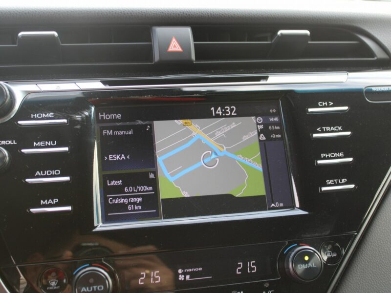 Toyota Camry 2.5 Hybrid e-CTV Comfort F-vat Kamera Gwarancja IX (2018-)