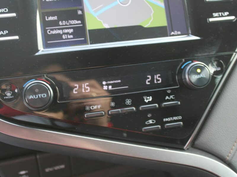 Toyota Camry 2.5 Hybrid e-CTV Comfort F-vat Kamera Gwarancja IX (2018-)