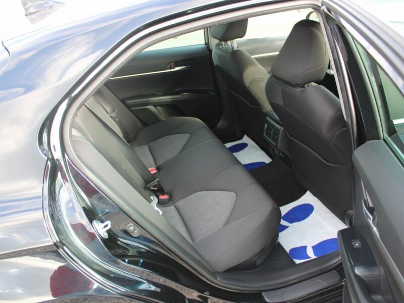 Toyota Camry 2.5 Hybrid e-CTV Comfort F-vat Kamera Gwarancja IX (2018-)
