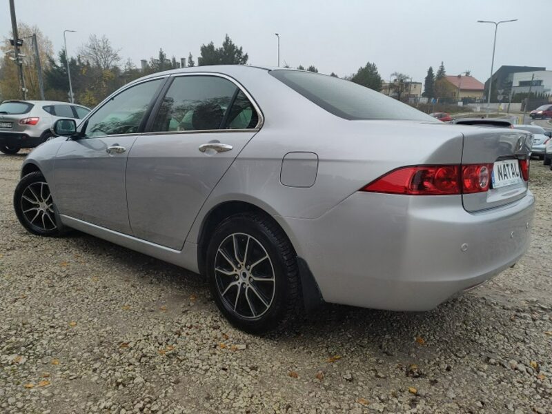 Honda Accord Automat* Zadbana*Model 2005 VII (2002-2008)